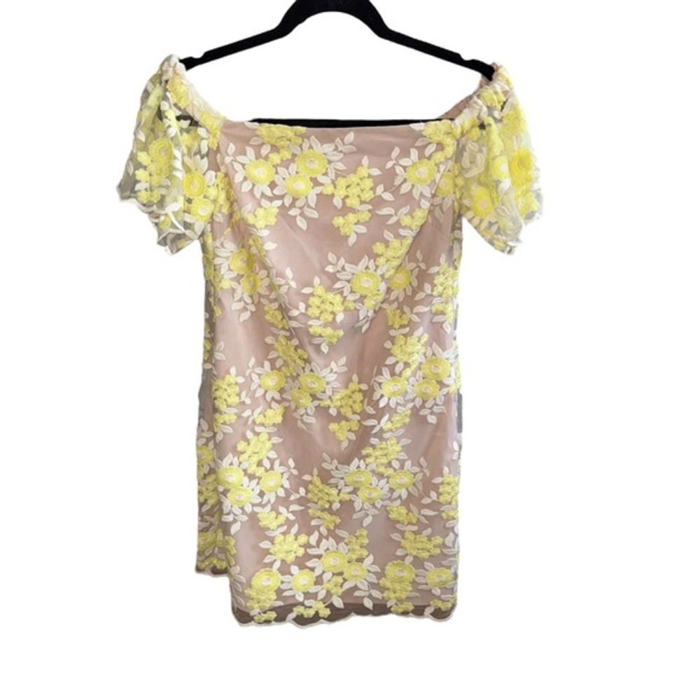 Trina Turk Embroidered‎ Off Shoulder Dress (XS)